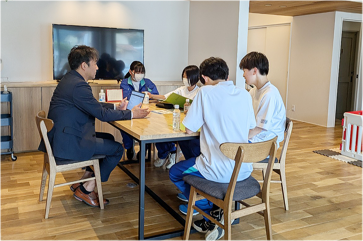 若穂中学校の生徒が会社インタビューに来社しました！！